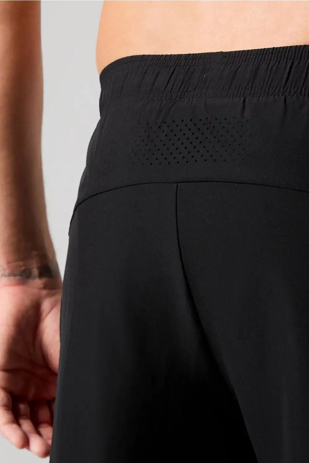 The O2 Run Short + O2 Run Short 2-Piece Outfit