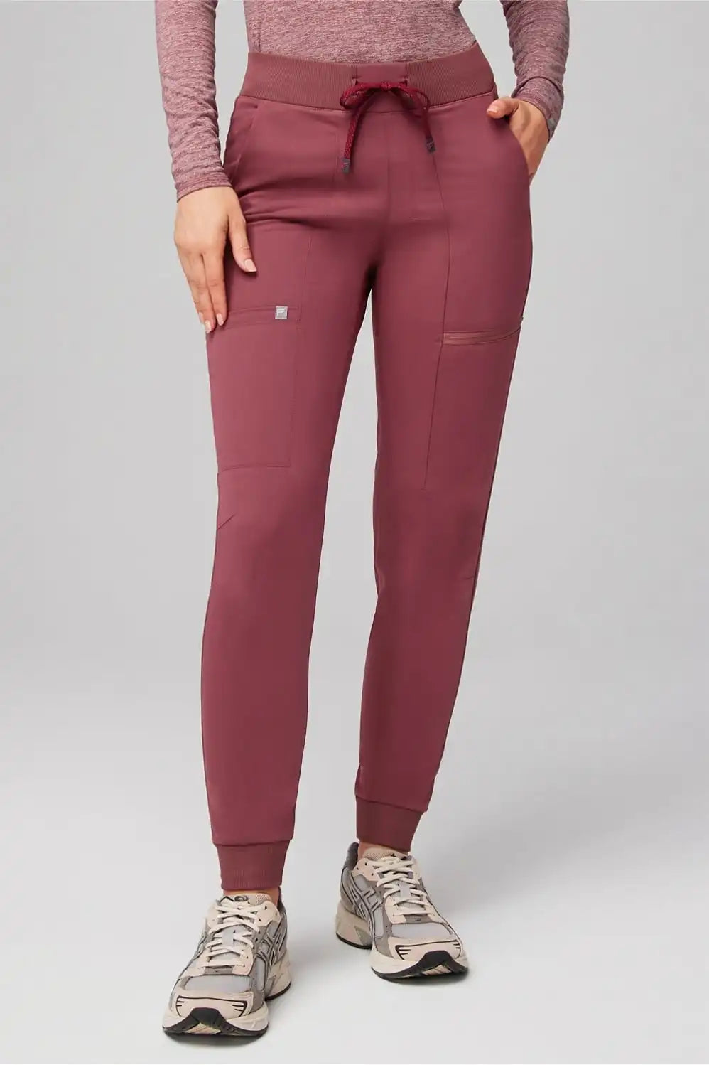 Mid-Rise On-Call Scrub Jogger Main image