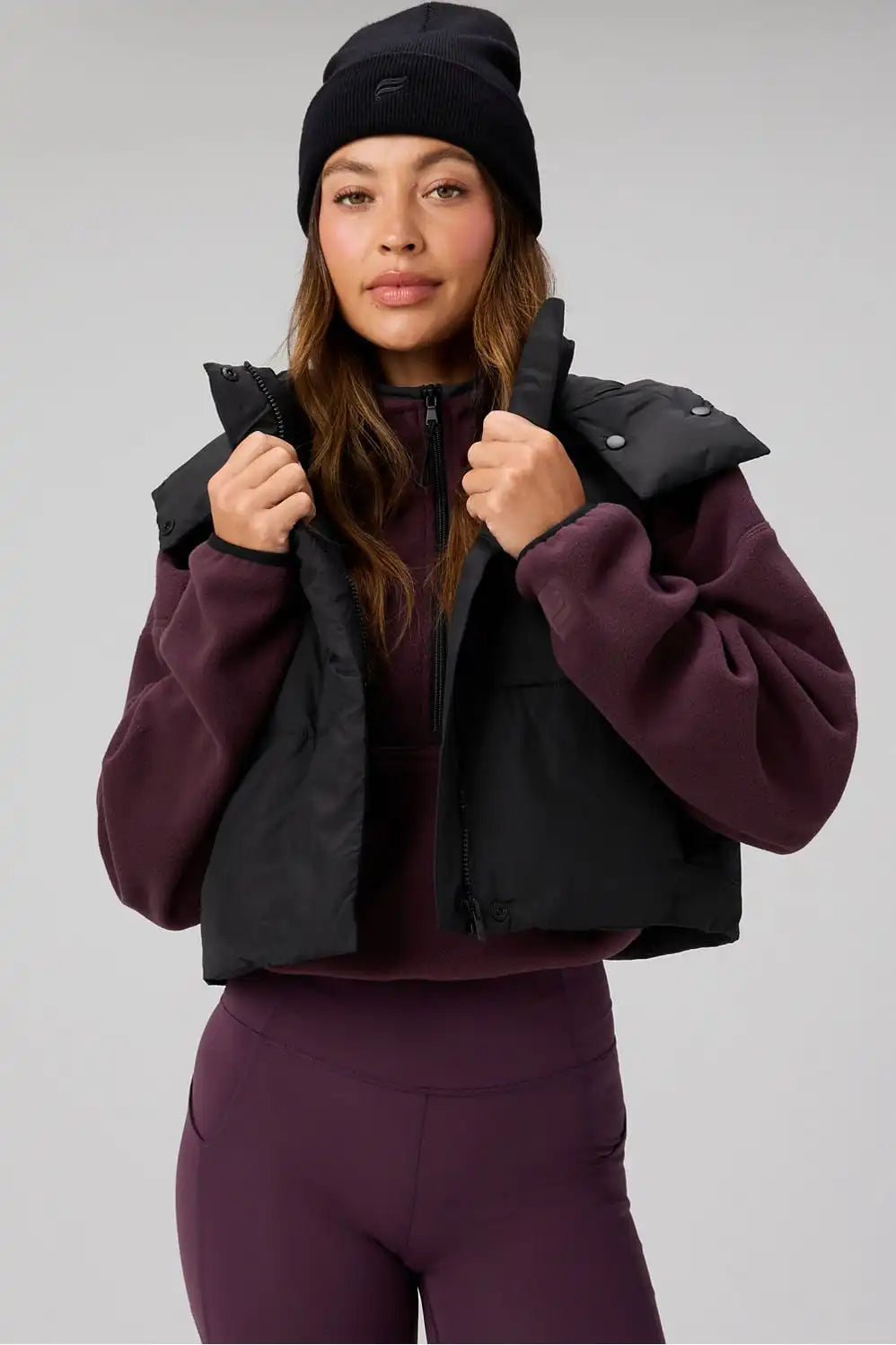 Essential Cropped Hooded Puffer Vest Secondary image