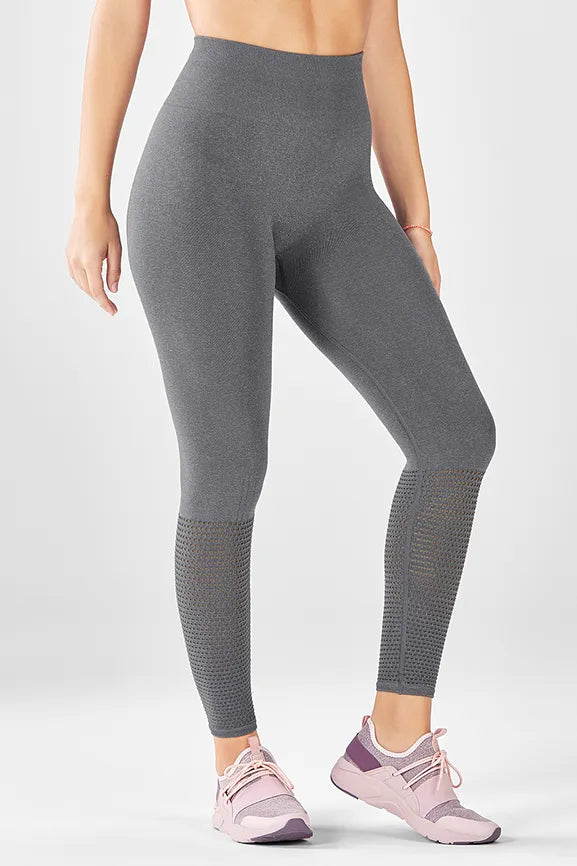 Seamless High-Waisted Mesh 7/8 Secondary image