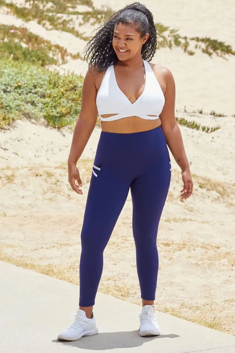 Trinity Motion365® Mid-Rise 7/8 Legging Secondary image