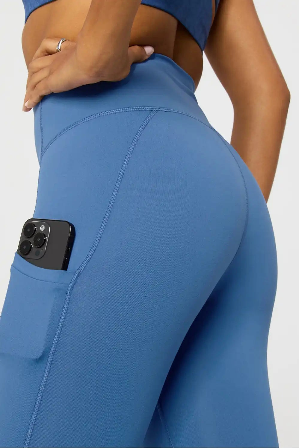On-The-Go PowerHold® High-Waisted Legging