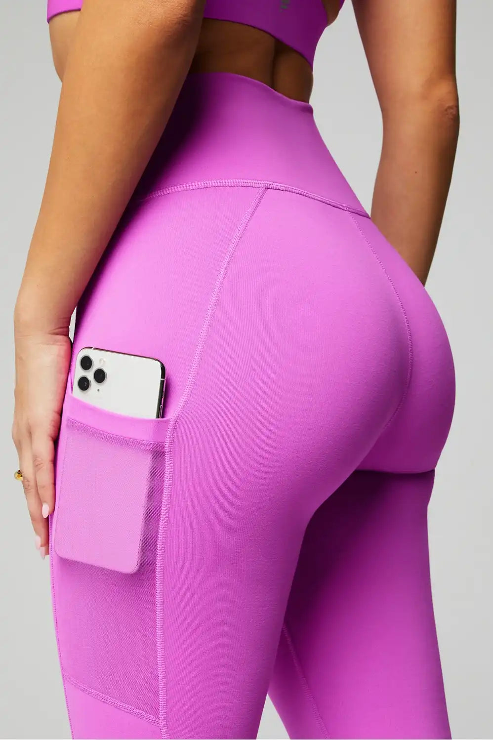 On-The-Go PowerHold® High-Waisted Legging