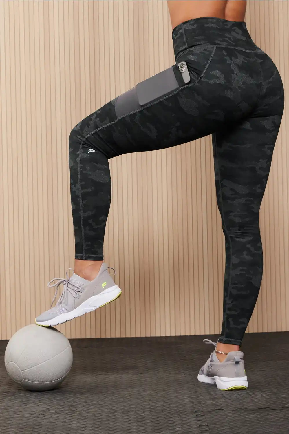On-The-Go PowerHold® High-Waisted Legging