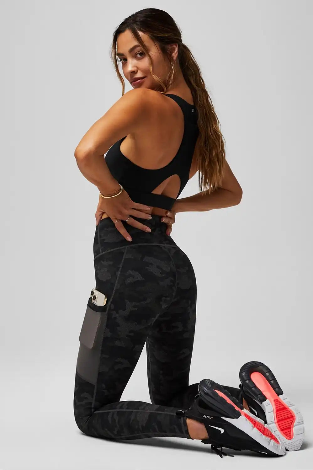 On-The-Go PowerHold® High-Waisted Legging