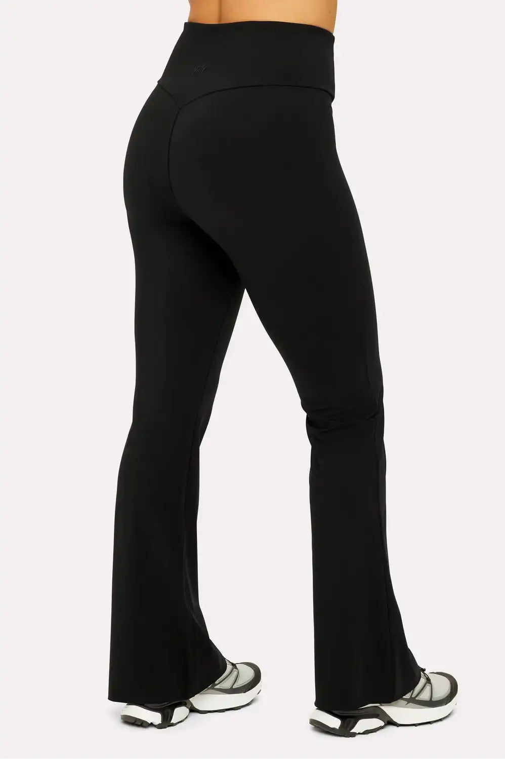Ultra-Smooth Flare Legging Main image
