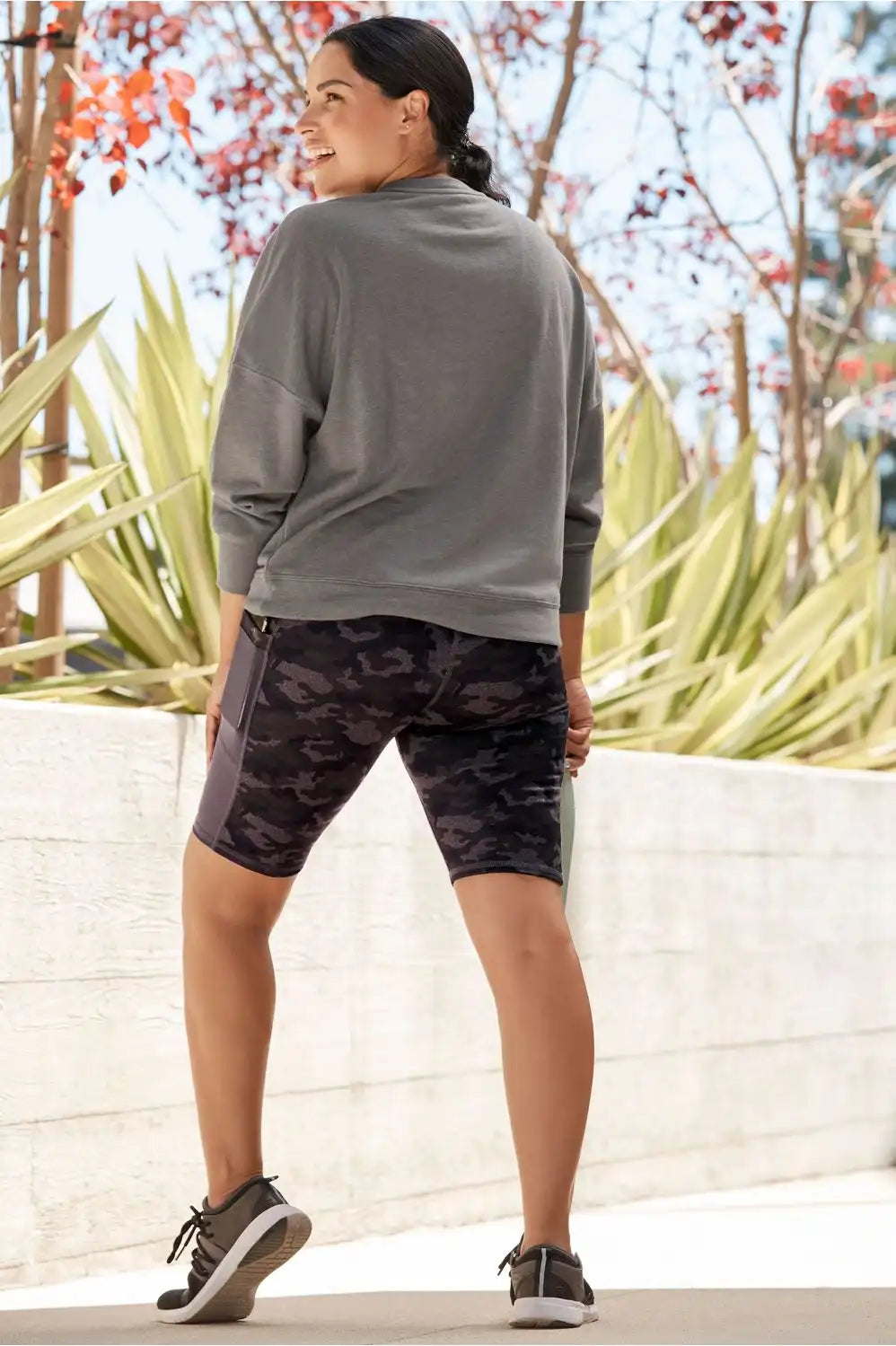 Stacey Pullover