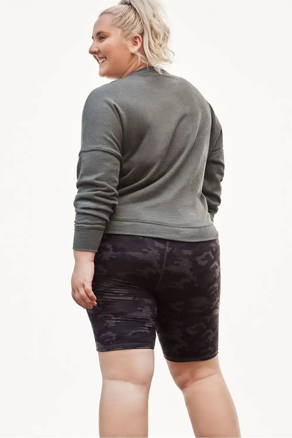 Stacey Pullover