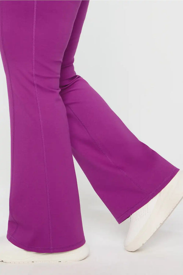 PonteFlex Kick Flare Scrub Legging