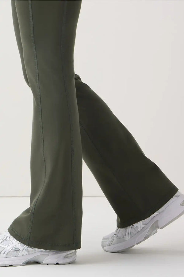 PonteFlex Kick Flare Scrub Legging