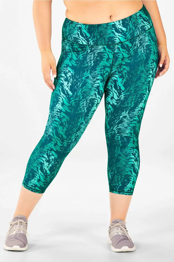 Define PowerHold® Mid-Rise Capri