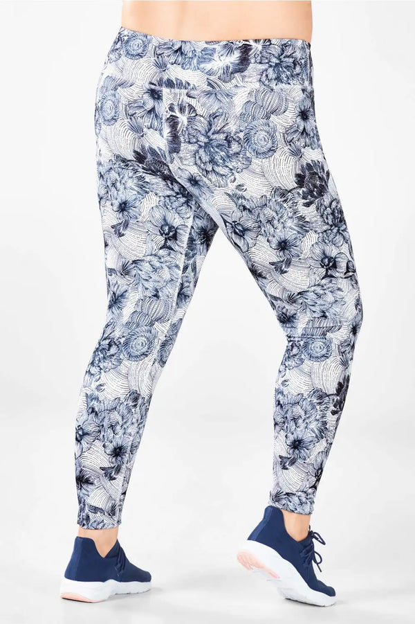 Define PowerHold® Mid-Rise Legging