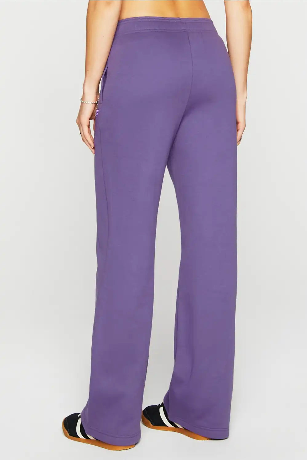 Cozy Fleece Wide Leg Sweatpant Secondary image