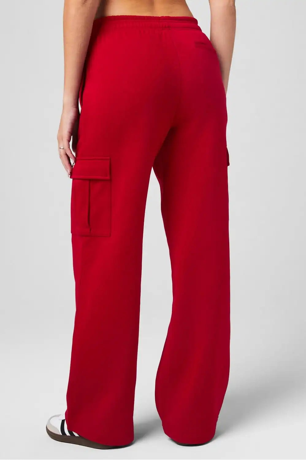 Cozy Fleece Wide Leg Cargo Sweatpant