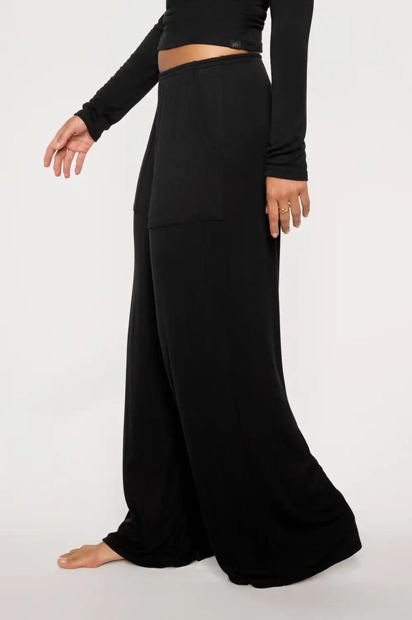 Soft Rib Wide Leg Pant