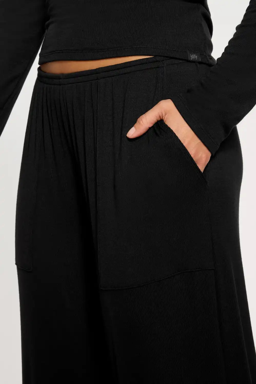 Soft Rib Wide Leg Pant