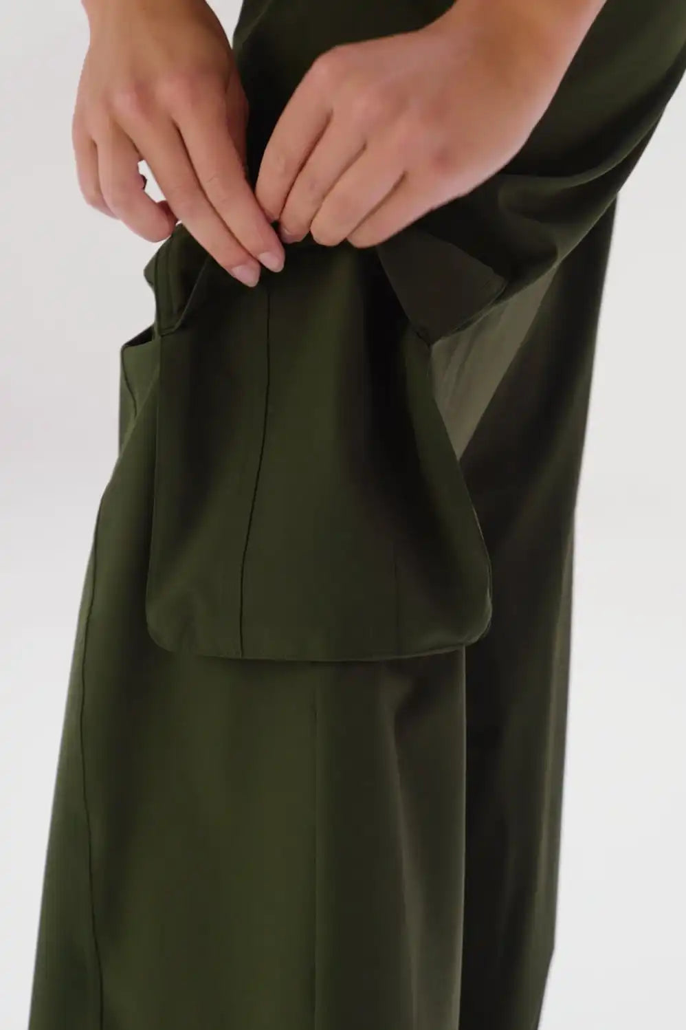 Downtown Wide Leg Cargo Pant