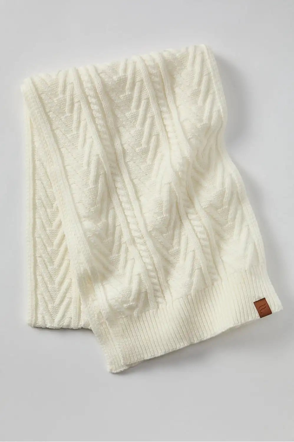 The Cable Knit Scarf Main image