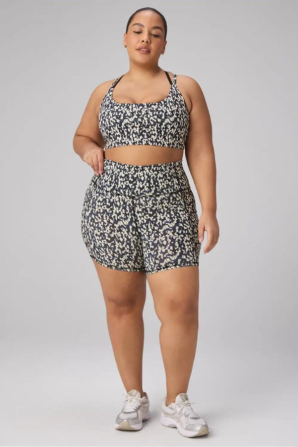 On-The-Go High-Waisted Short 6"