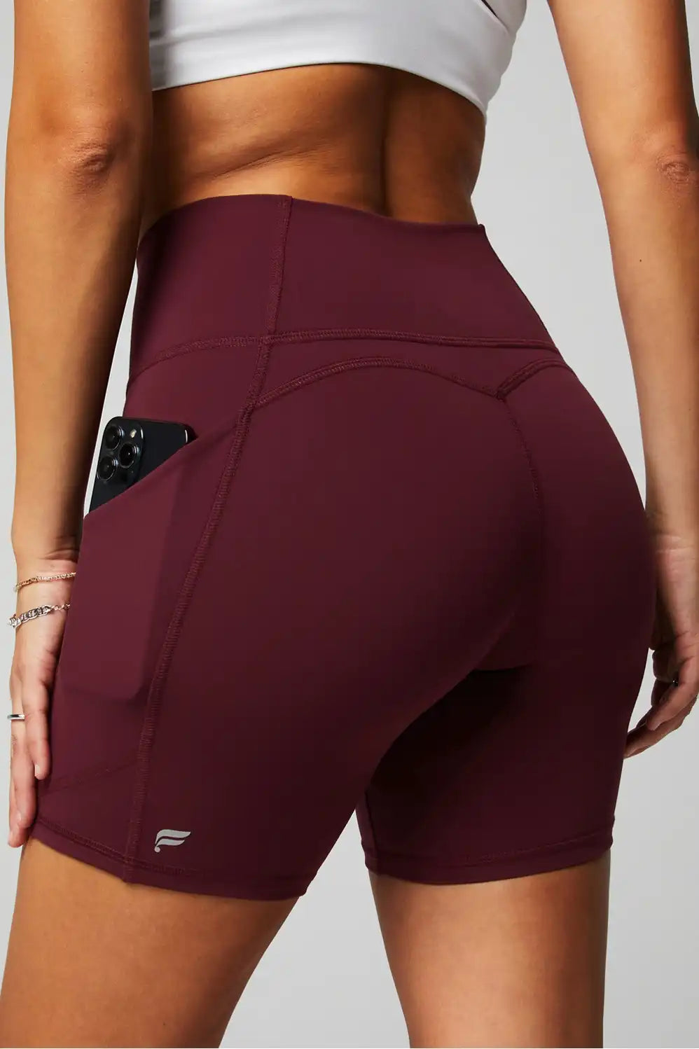 Oasis PureLuxe High-Waisted 6" Short Secondary image