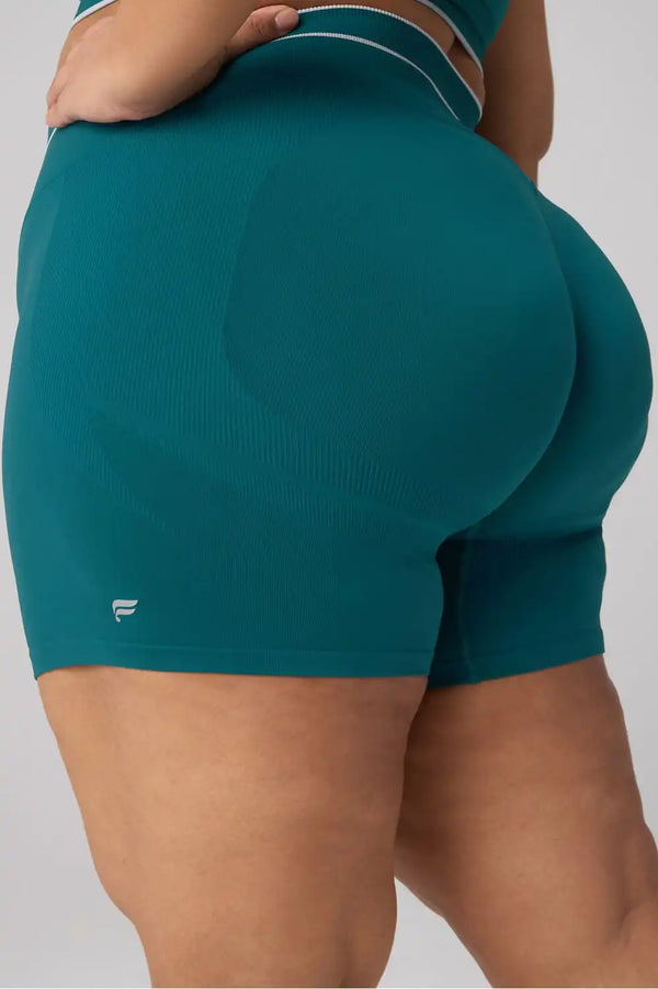 Seamless Scrunch Short 4"