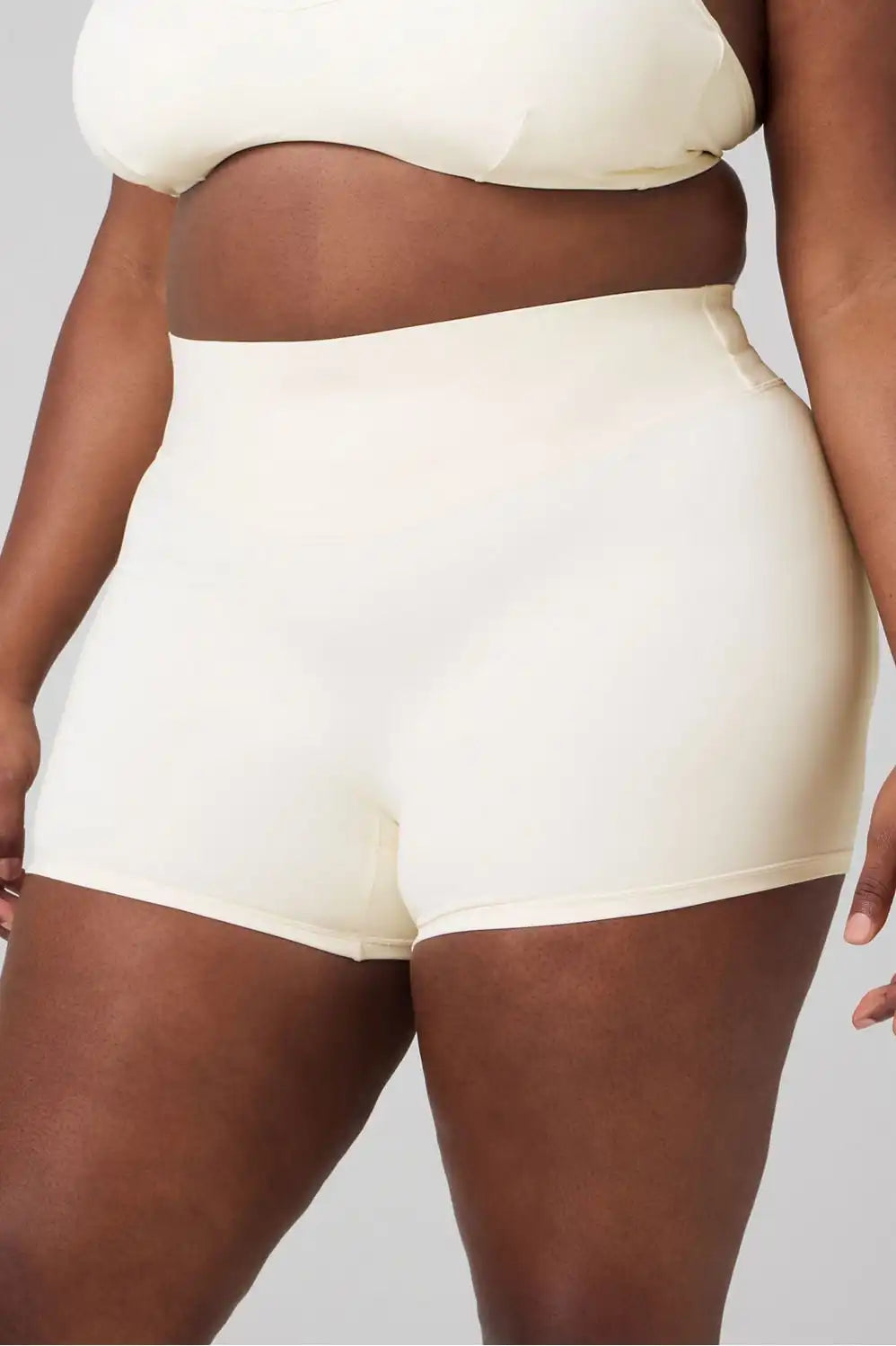 The No-Seam PureLuxe TLC Short 4"