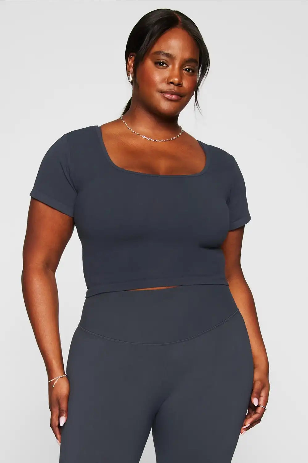 Sleek Seamless Scoop Neck Short-Sleeve Top