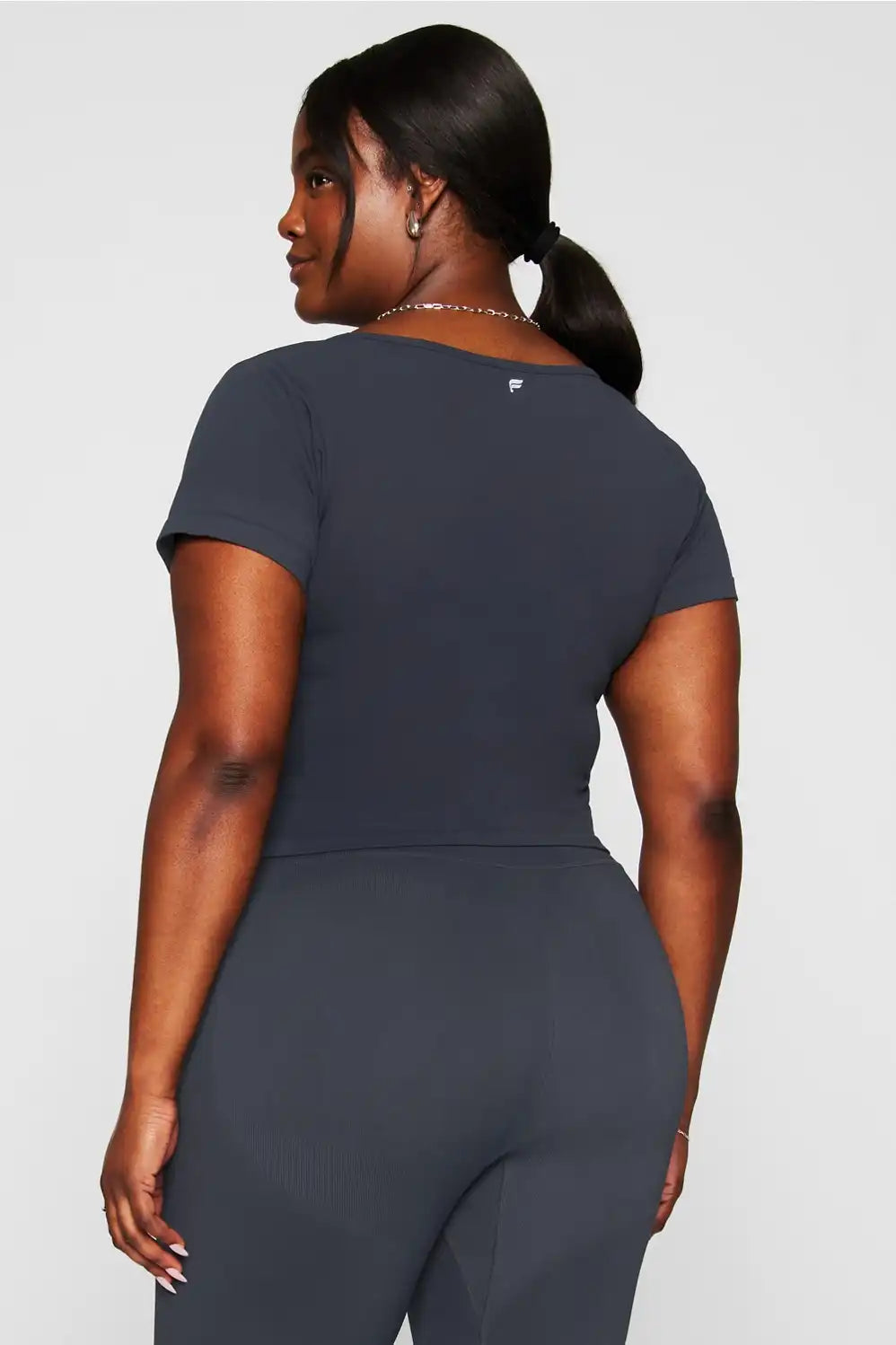 Sleek Seamless Scoop Neck Short-Sleeve Top