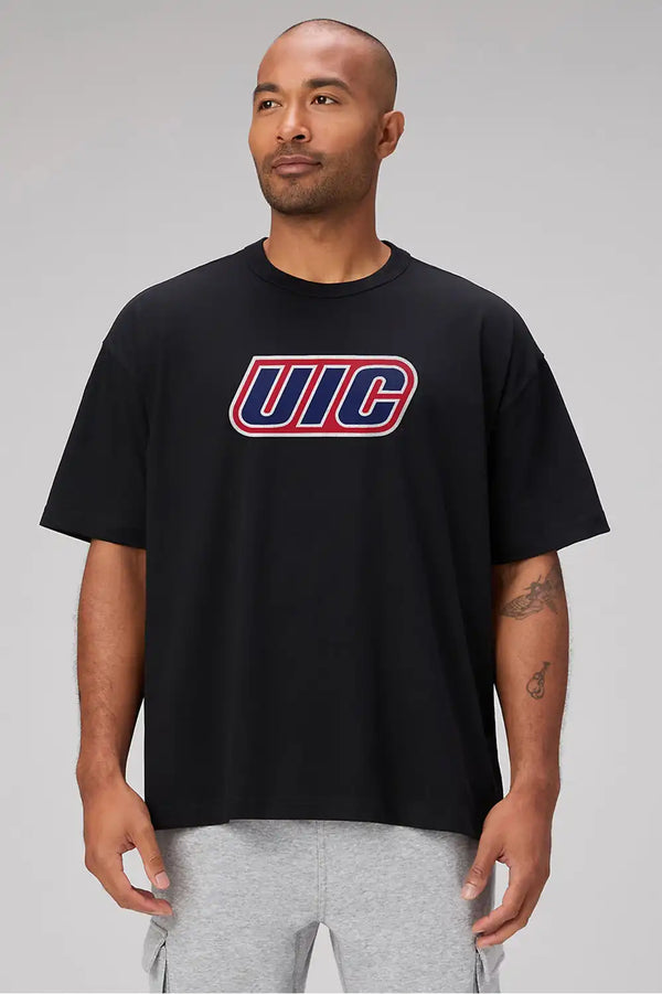 University Of Illinois Chicago The Effortless Oversized Tee