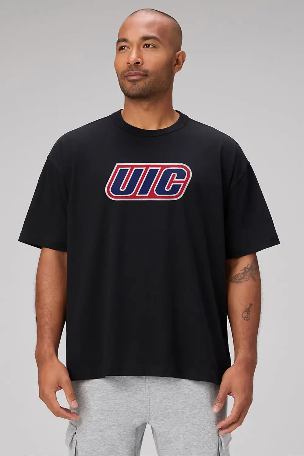 University Of Illinois Chicago The Effortless Oversized Tee Main image
