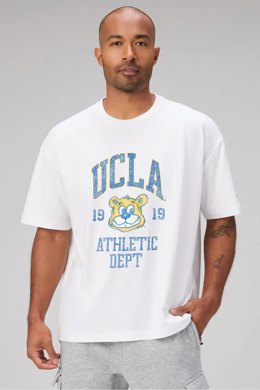 UCLA The Effortless Oversized Tee