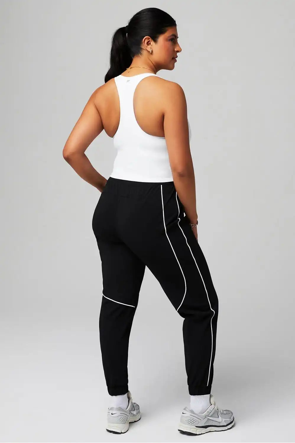 Anywhere Cropped Built-In Bra Tank