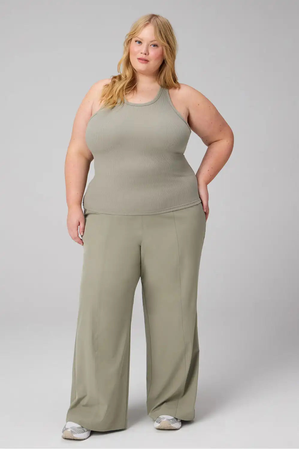 Modal Rib High Neck Built-In Bra Tank Secondary image