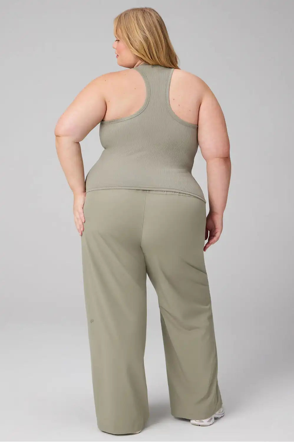 Modal Rib High Neck Built-In Bra Tank