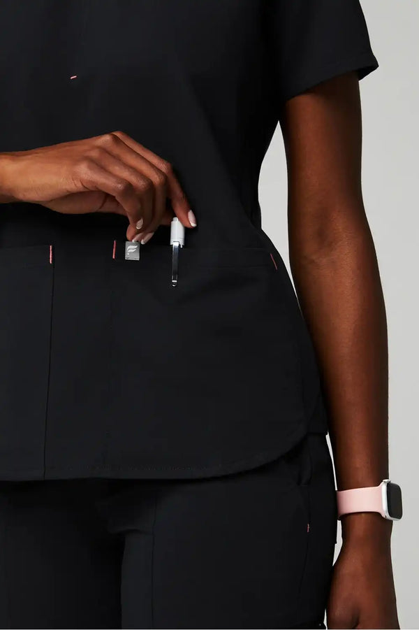 Method 2-Pocket Scrub Top