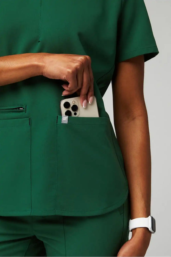 Mode Scrub Top