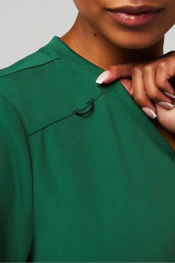 Mode Scrub Top