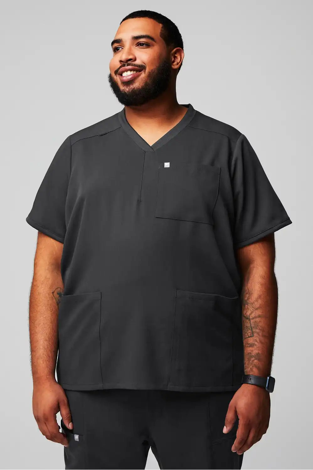 Max 4-Pocket Scrub Top