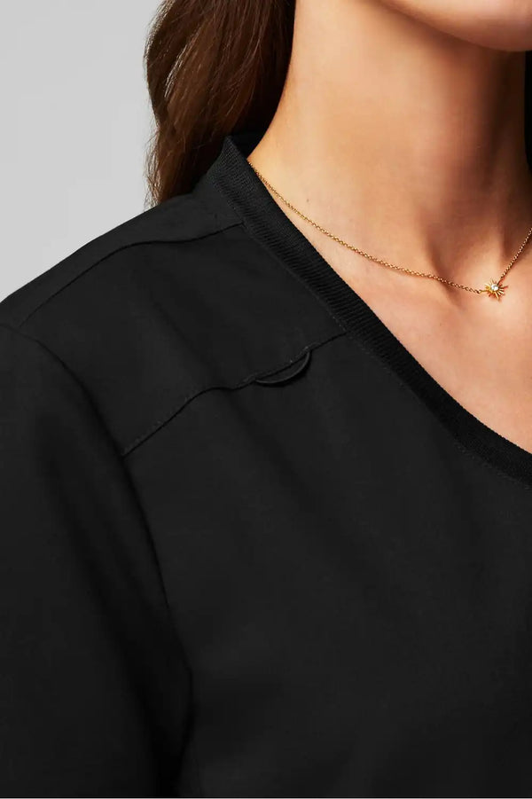 Mode 4-Pocket Scrub Top