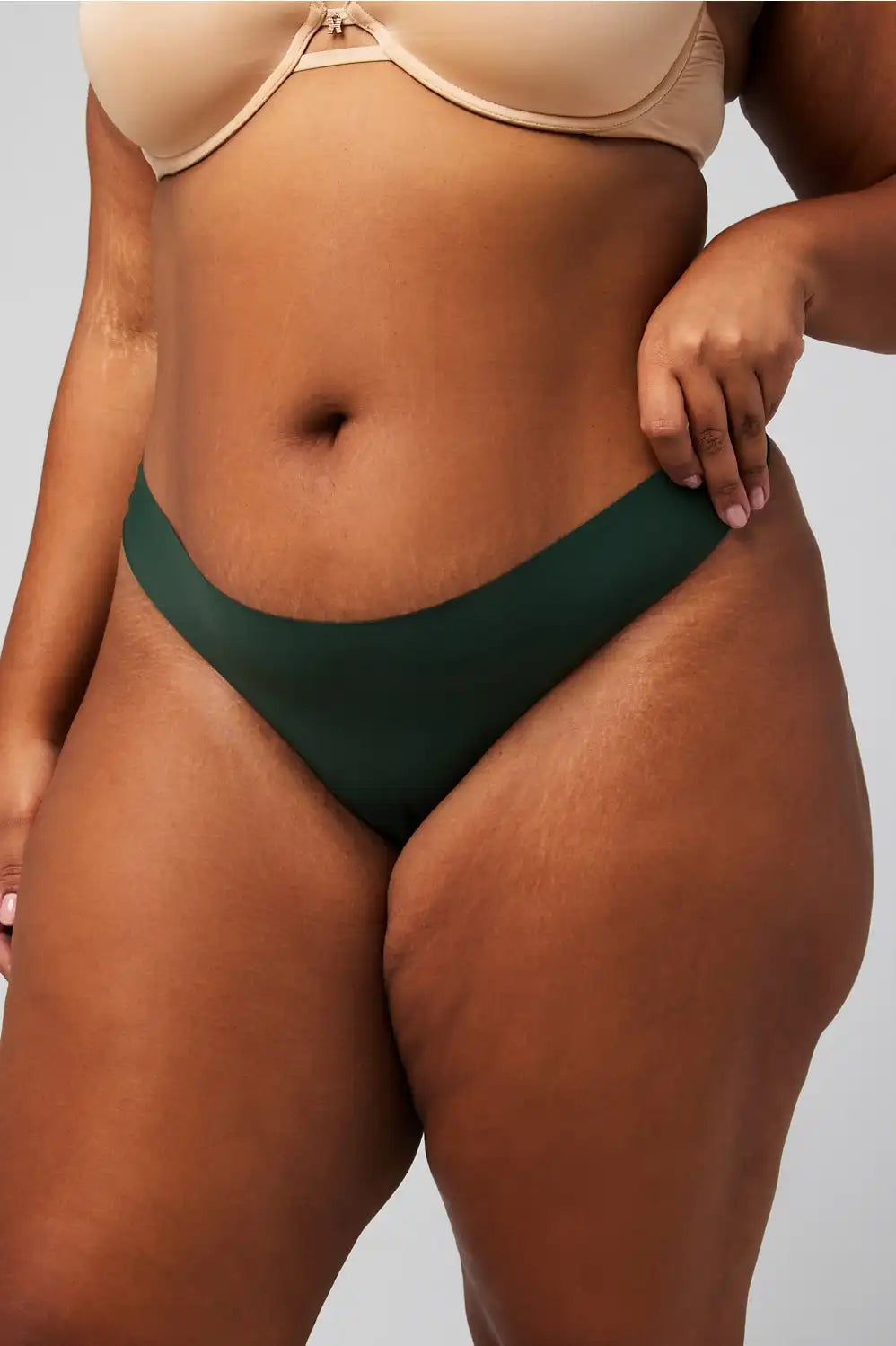 No Show Mid-Rise Thong