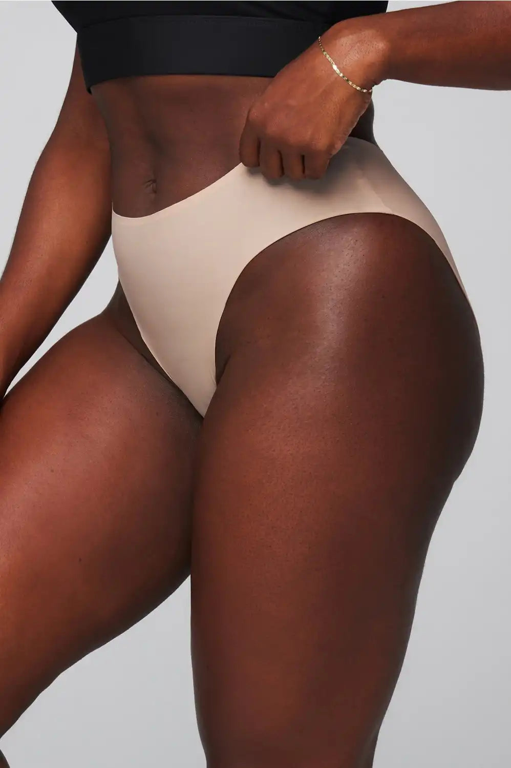 No Show Mid-Rise Bikini