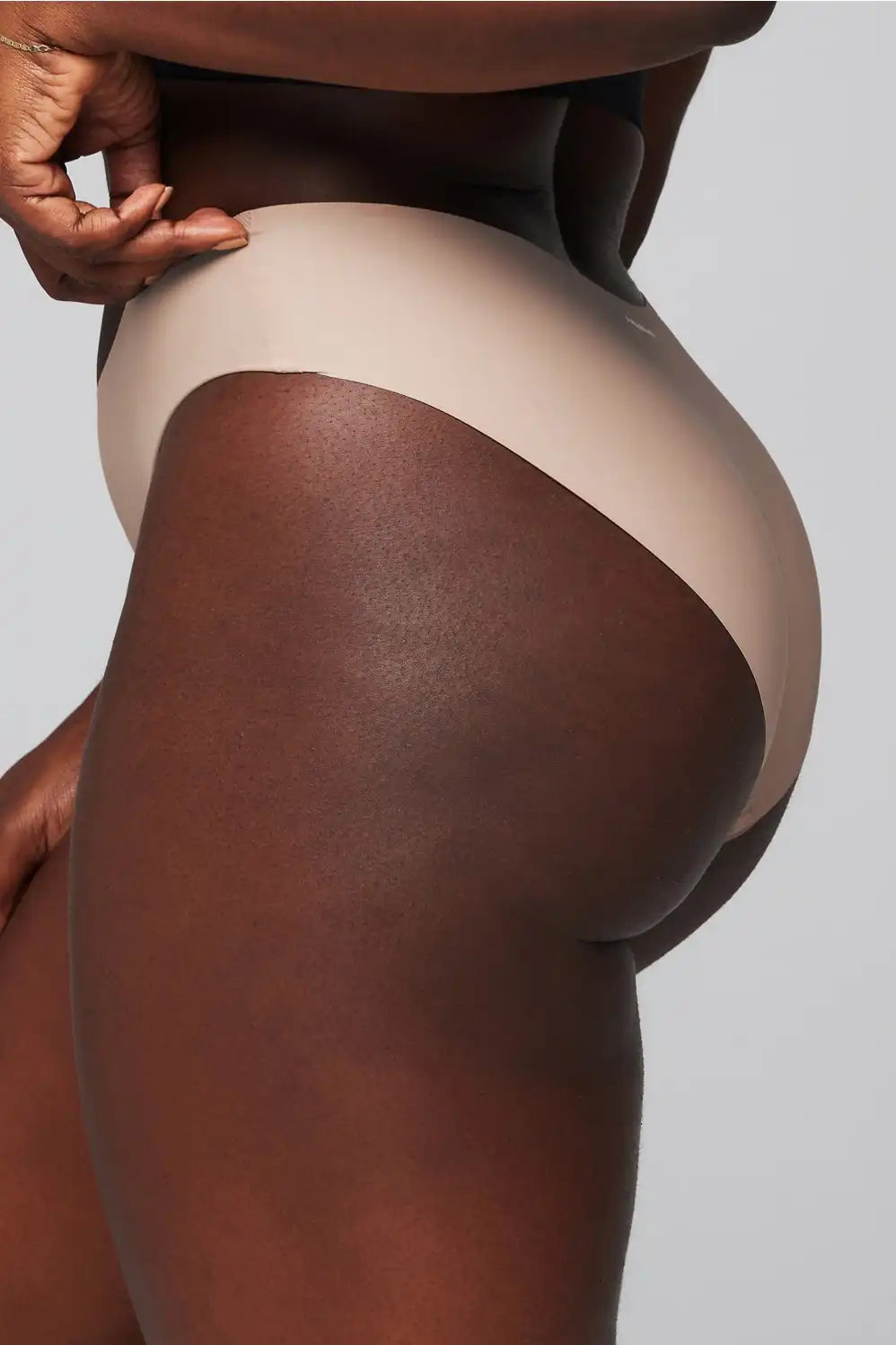 No Show Mid-Rise Bikini