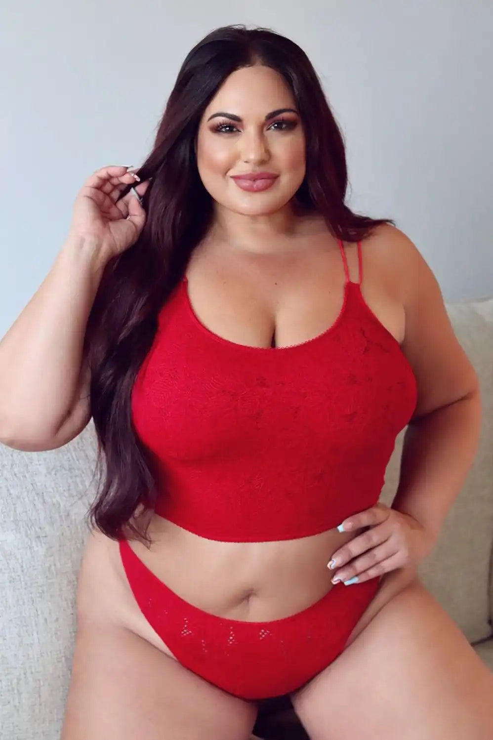 Seamless Lace High-Waisted Thong Secondary image