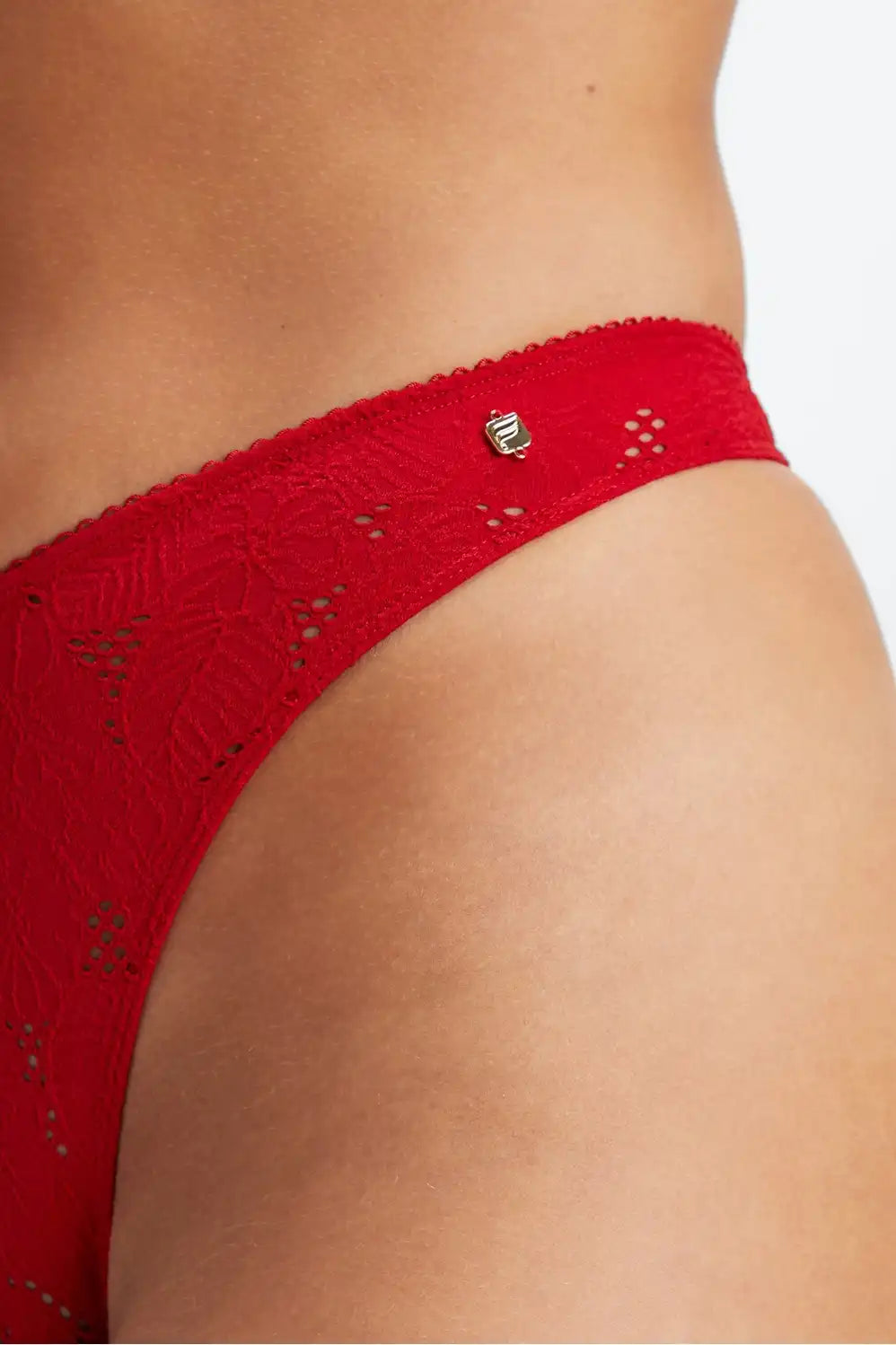 Seamless Lace High-Waisted Thong